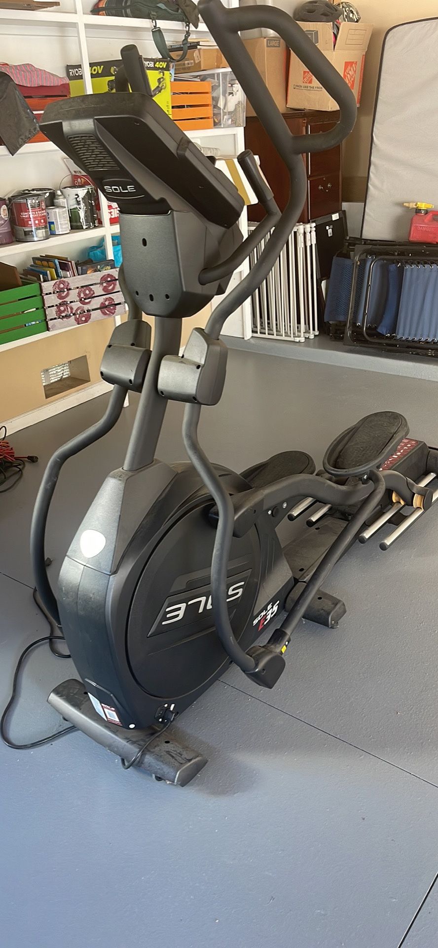 Sole E35 Elliptical for Sale in Chino, CA OfferUp