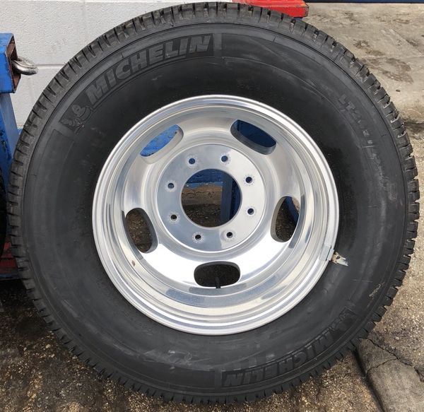 17 inch Ford F350 King Ranch Dually Alcoa factory wheels rims tires