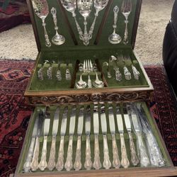 122 Pieces Silver Plated Flatware