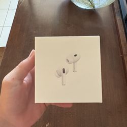 Apple AirPods 2nd Generation (USB C)