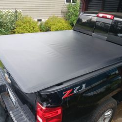 YITA Motor Black Tonneau Truck Bed Cover