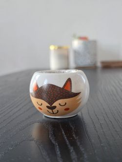 Tiny fox flower pot