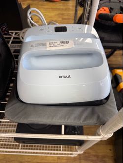 Cricut Iron Easy Press 2