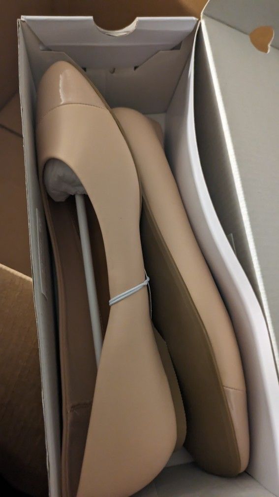 Dolce Vita Women's flat dress shoes