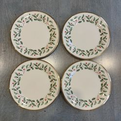 Lenox Holiday Plates  ~  Set Of 4