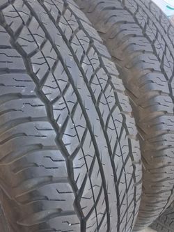 4 newer tires 265/70/17...Dunlop Grandtrek..