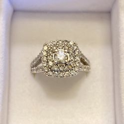 10kt White Gold And Diamond Ring
