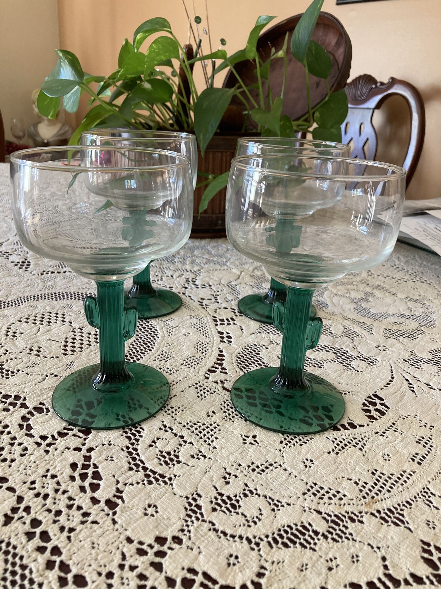 MARGARITA GLASSES WITH CACTUS DESIGN