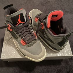 Jordan Retro 4 Infrared