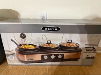 Triple slow cooker buffet & serve