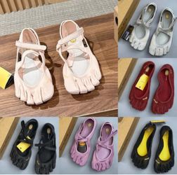 Vibram FiveFingers Ballet Flat Toe Shoes