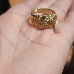  

 Men's 14K Gold Nugget Ring

