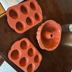 Silicone Bundt And Cupcake Pan