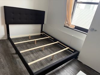 Queen Size Upholstered Bed Frame – Black | Pickup Downtown Chicago