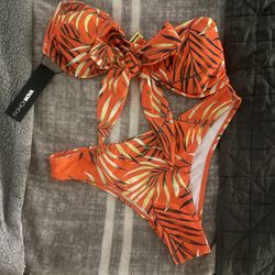 Brand New Fashion Nova 2 Piece Bikini Size M