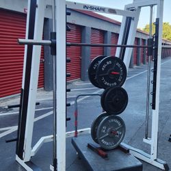 Home Gym Smith Machine With CounterBalanced - Internal Weight System 35/35 & Weight   Plates Set 45s+45s+35s+45s aprox Counterbalaces Pair  total: 340