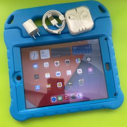 Apple iPad 5th 32 GB iCloud clean 