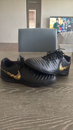 Nike Tiempo Indoor Soccer Shoes W:8