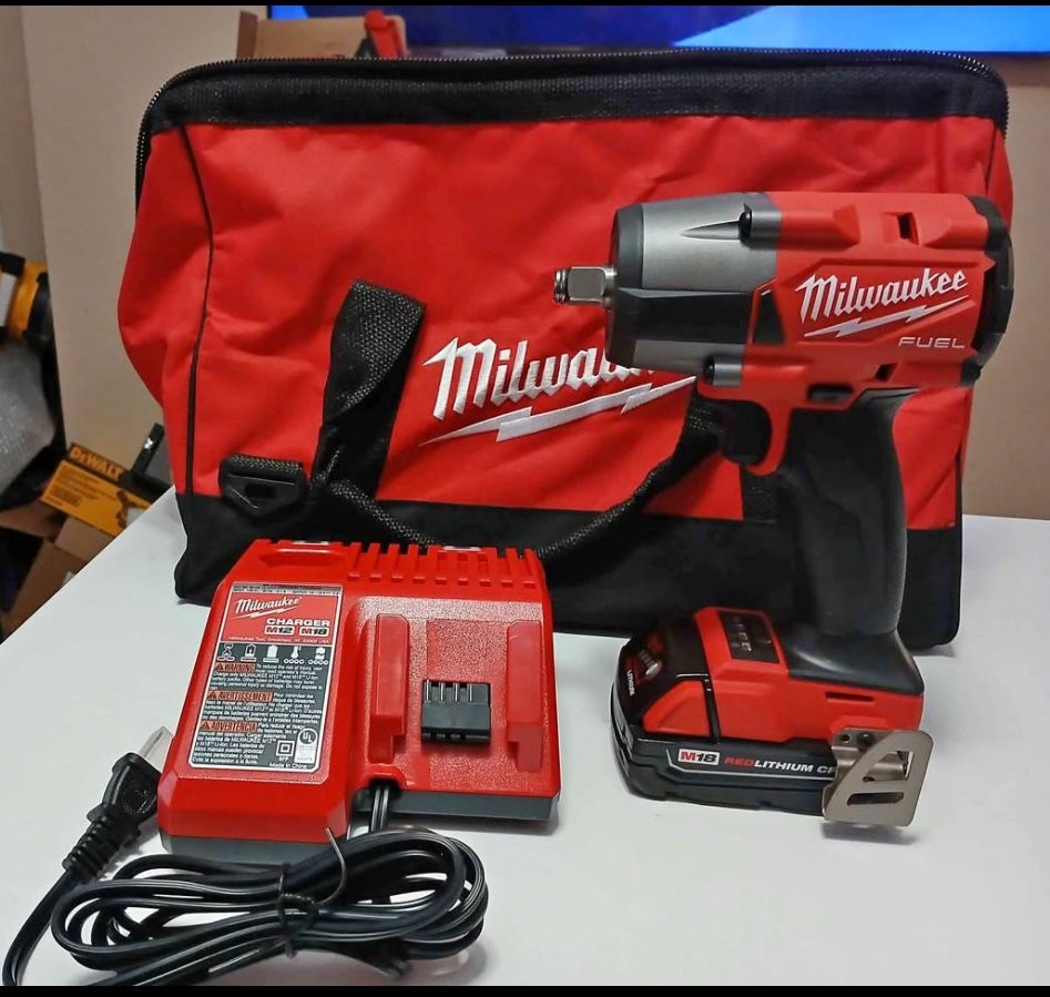 milwaukee m18 fuel 1/2" impact 2.0 Battery