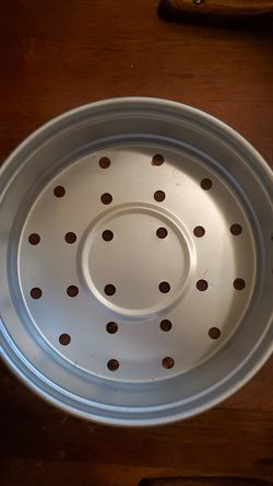 Kitchen items....Steamer or drainer