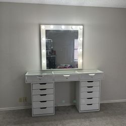 Make Up Vanity