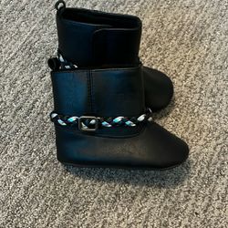 Black Boots 