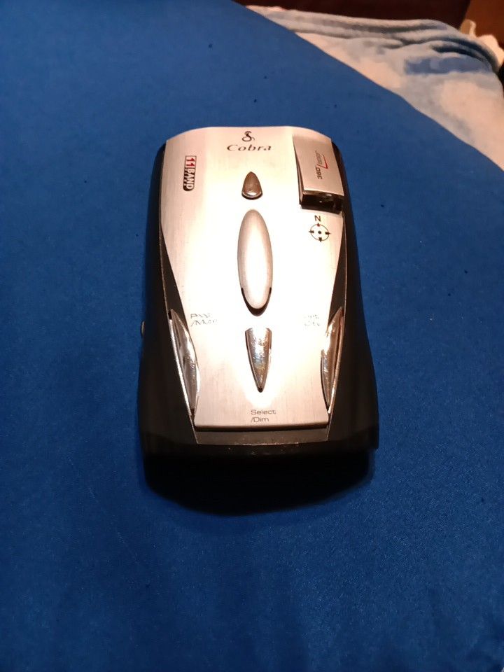 Cobra 11 Band Ultra Lazer 360