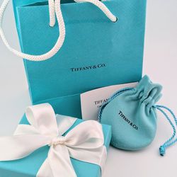 Tiffany & Co. Love Tiffany Blue Heart Tag Bead Bracelet

