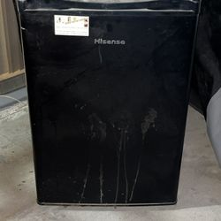 MINI FRIDGE