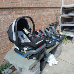 GRACO Car Seat W/2 Extra Base
