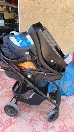 Stroller and car seat matching set