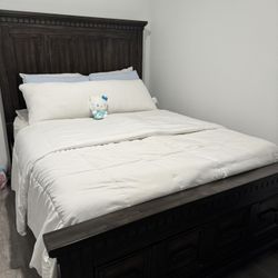 Queen Bed Frame 