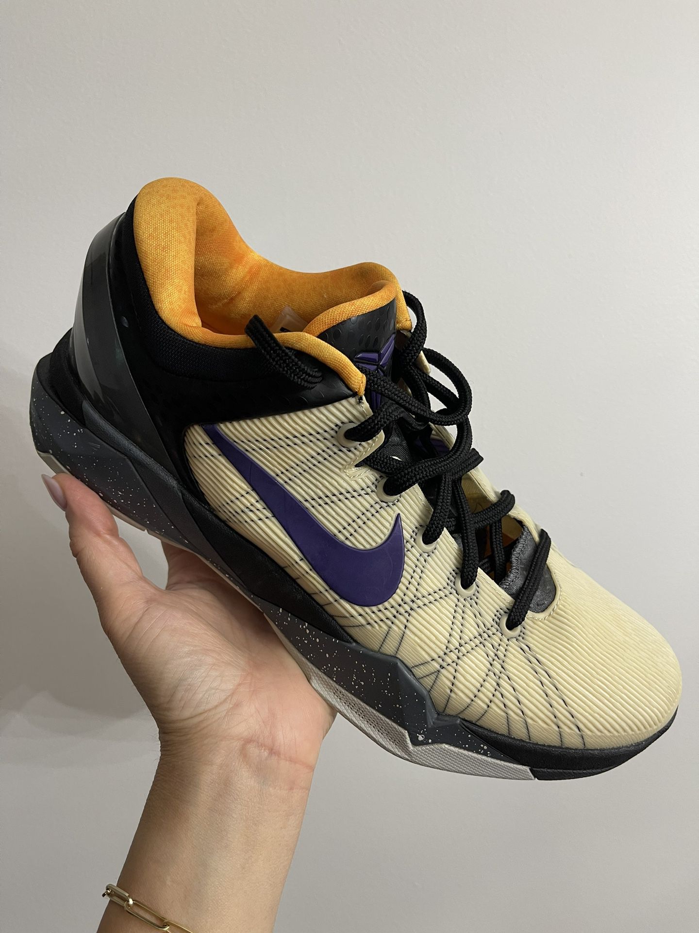 Nike Zoom Kobe VII 'Court Purple/University Gold' - Release