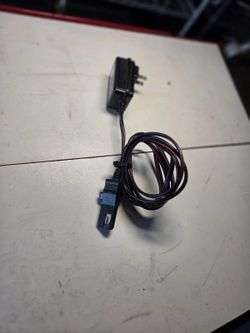 Fisher-Price Power Wheels 00(contact info removed) 12V 1A OEM Battery Charger - Tested Working