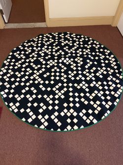 IKEA Area Rug 6’5”