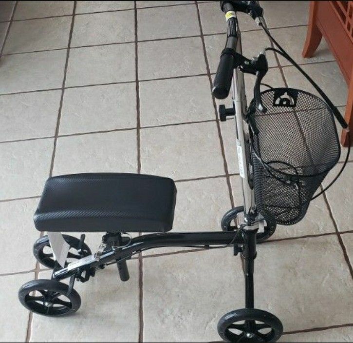 Knee Scooter 