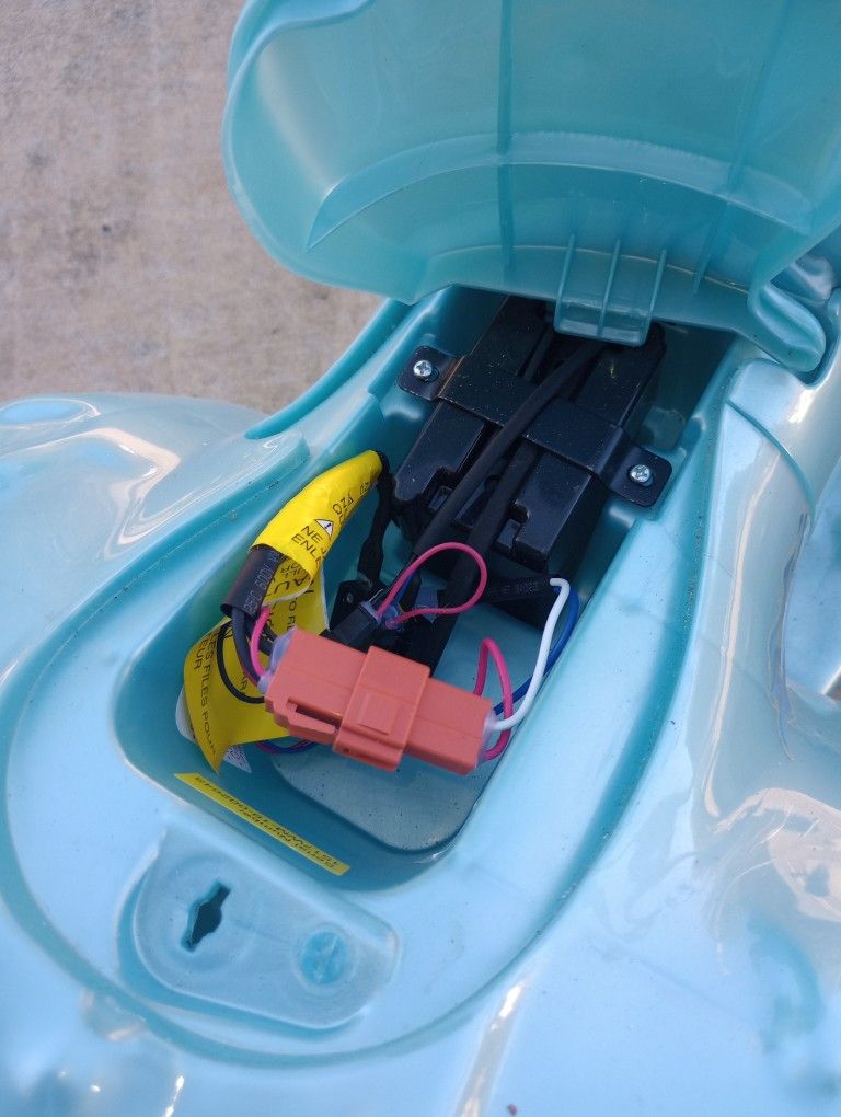 Frozen battery Powered Riding Horse Ages 2-5