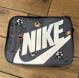 NIKE lunchbox