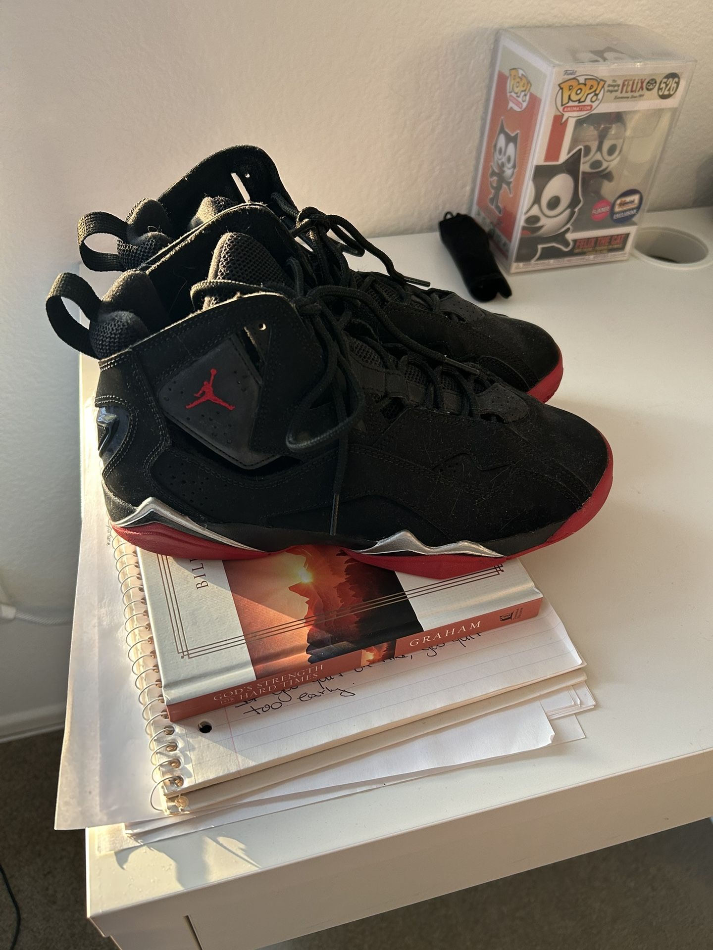 Jordan True Flight Black Gym Red Anthracite Youth Size