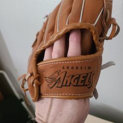 Anaheim Angels  Glove Louisville Slugger