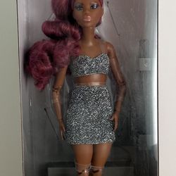 Barbie Looks #7 Doll (Petite, Curly Red Hair)