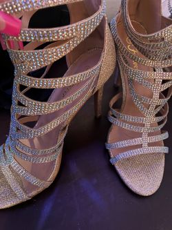Glittery high heals
