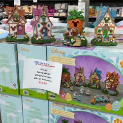 Disney Spring Village 13 Pieces