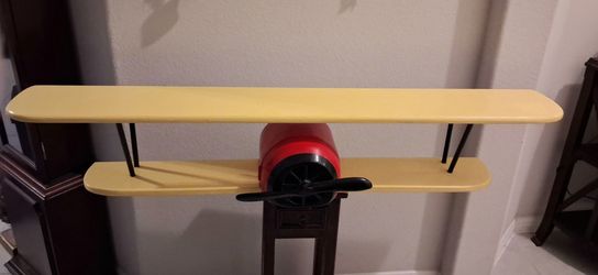 Wooden double-wing plane design wall mantle