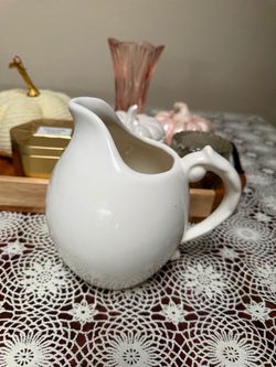 Haeger pottery vintage pitcher