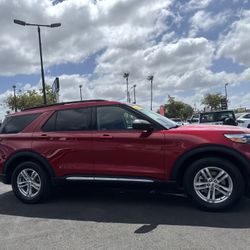 2022 EXPLORER XLT $33.995