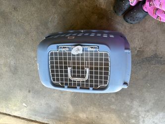 Hard-Shell Pet Travel Carrier Crate