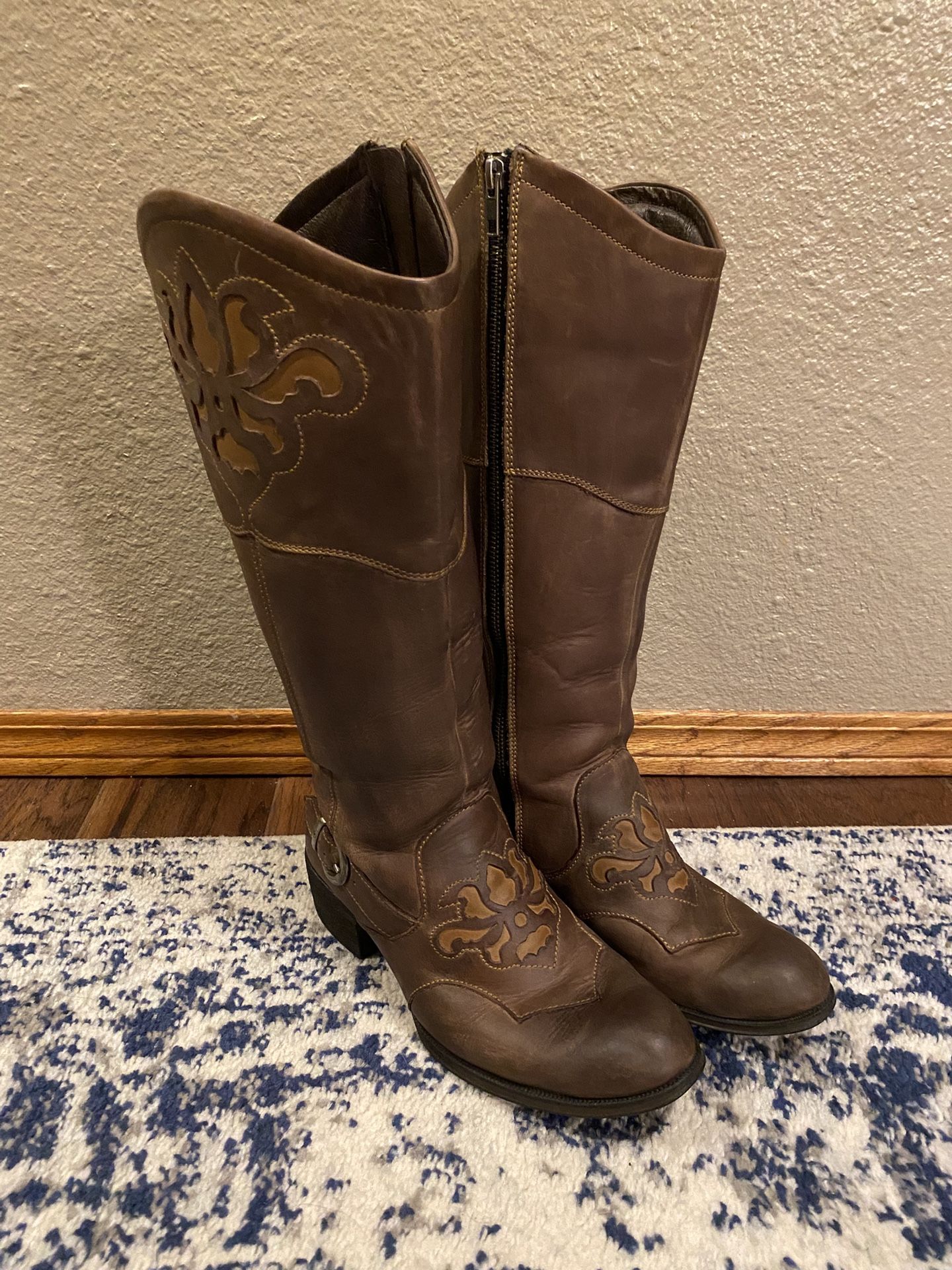 Born Boots Womens 7.5