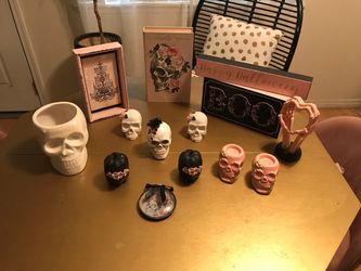 Pink Halloween Decor