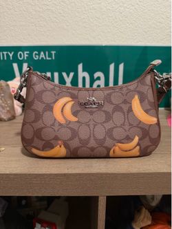 Teri Coach Banana Print